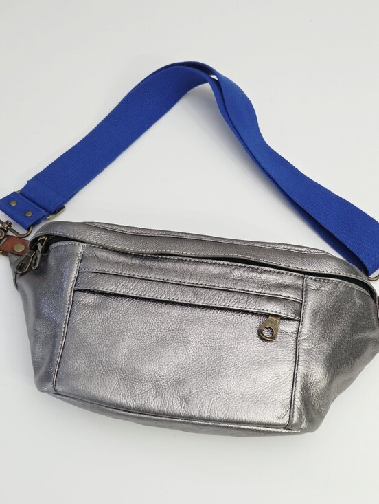 Handbags - EXCELLENT PARKER THATCH CROSS YOUR HEART SLING BAG - LEATHER STARDUST